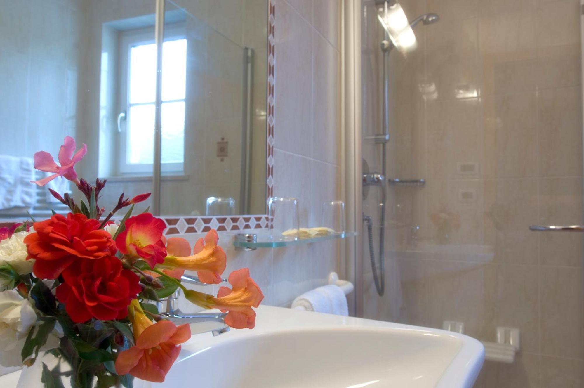 צ'רמס Hotel Loewenwirt מראה חיצוני תמונה